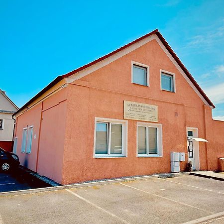Apartman Pod Hradem Horšovský Týn 外观 照片